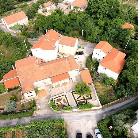Nice Apartment In Dubrovnik With Kitchen Exterior foto